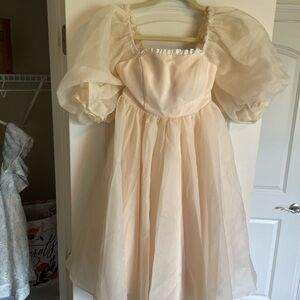 Elegant Cream Puff Sleeve Dress